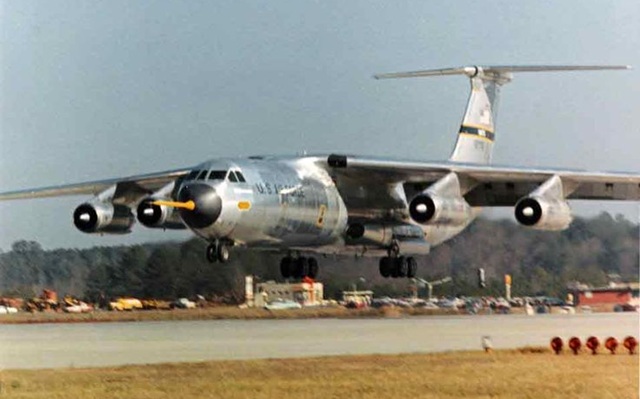 C-141 Starlifter